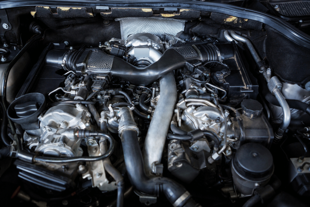 changement de moteur au garage tardif